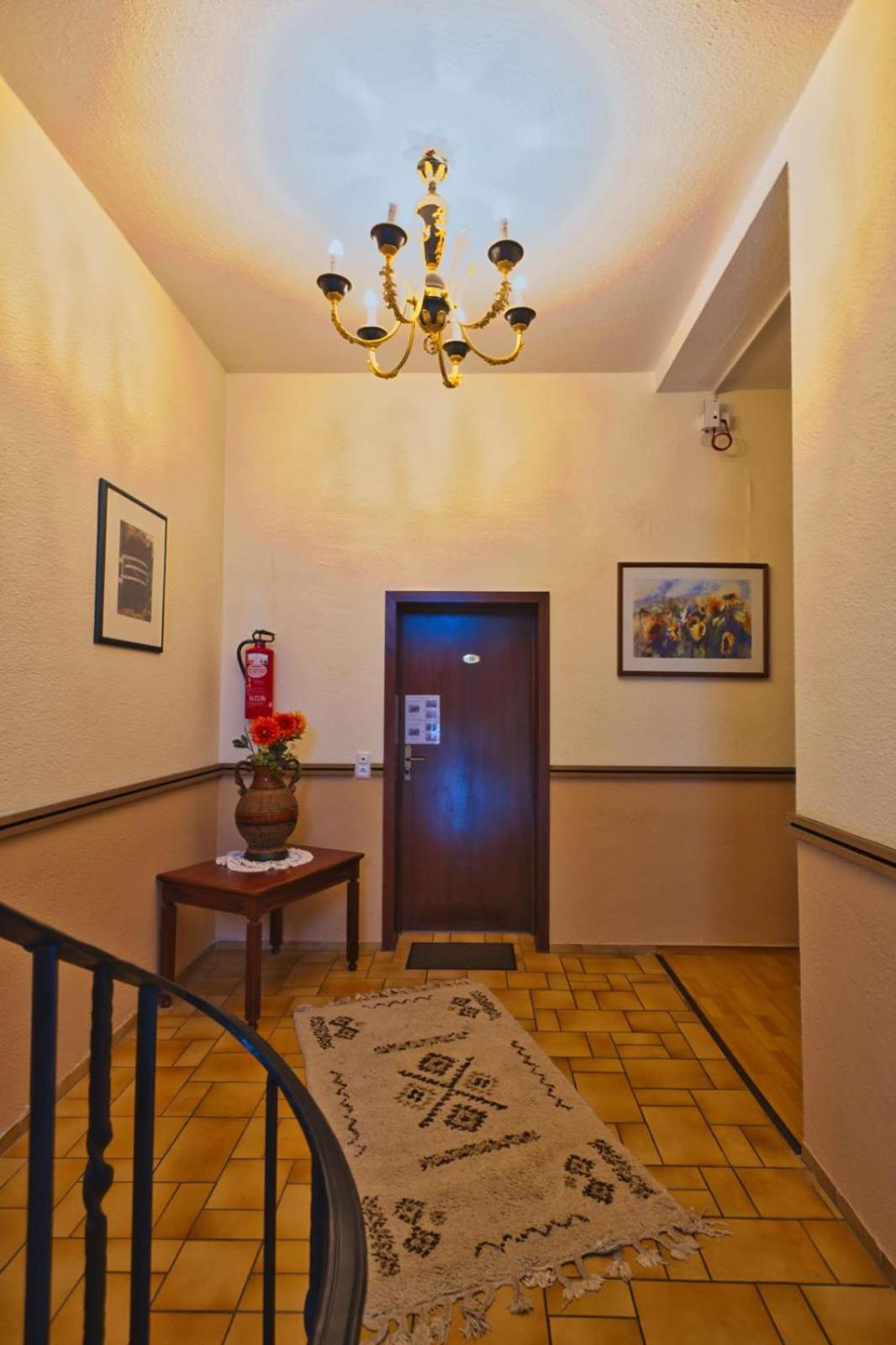 Hotel Krone Riesling Тритенхайм Екстериор снимка